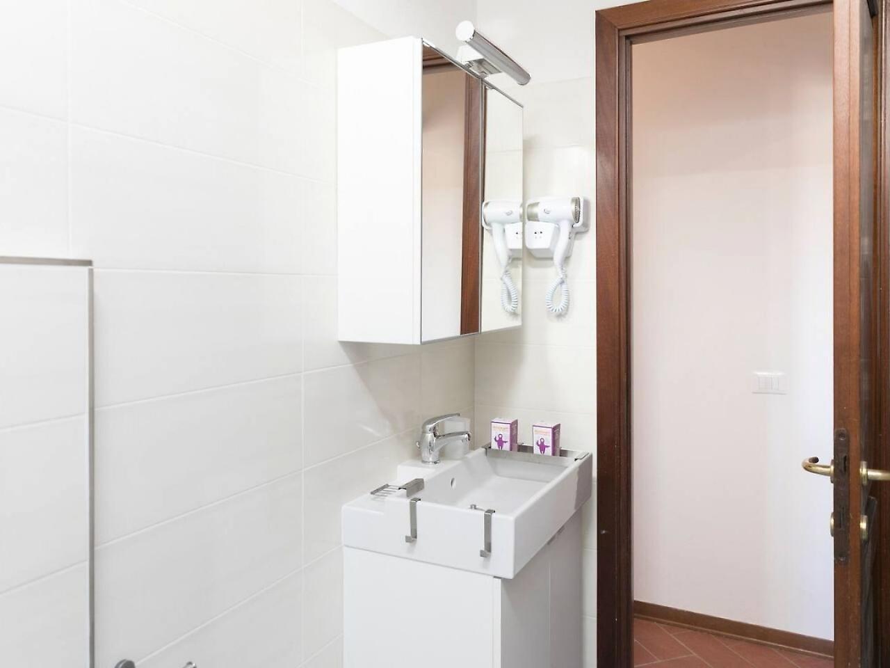 Altido Apt For 6 With Lovely Views 3 Mins To Corso Italia Pisa Exterior foto
